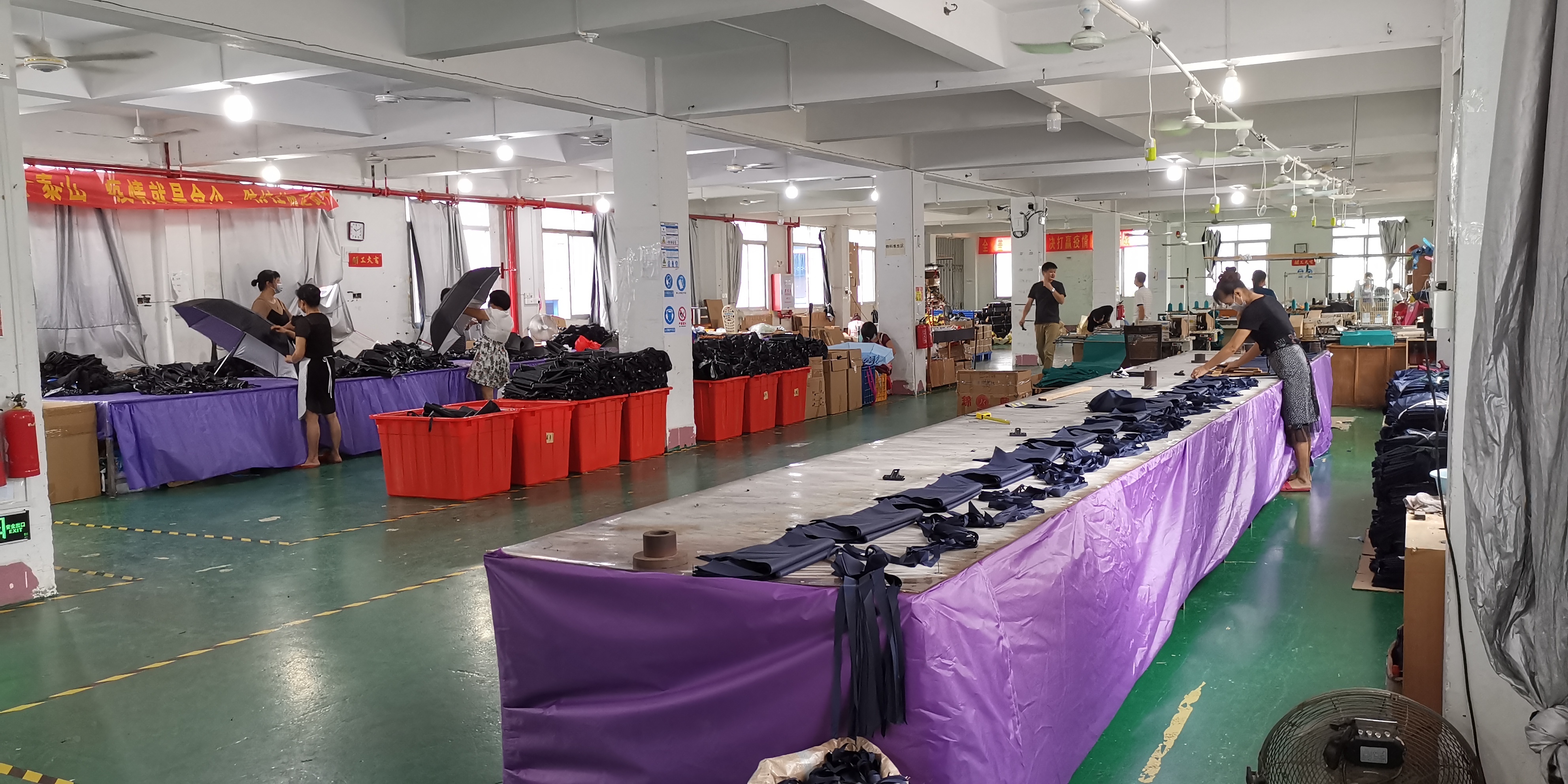 Xiamen United-Prosperity Industry & Trade Co., Ltd. lini produksi pabrik
